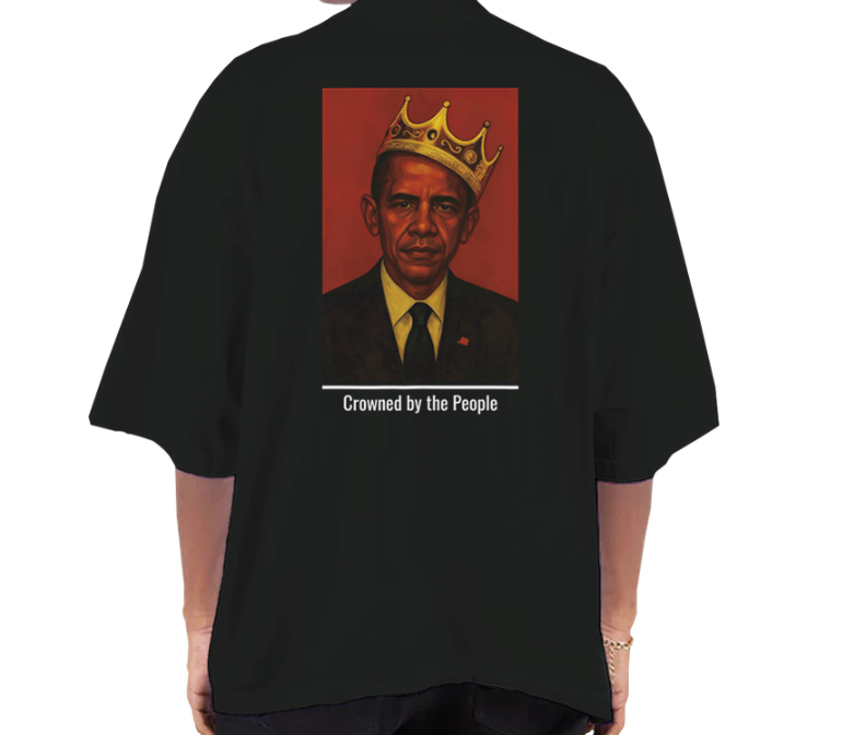 Hope Wears a Crown Oversized T-Shirt
