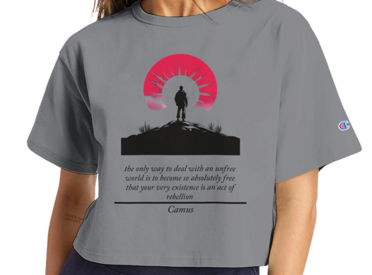 Camus Stand Free Cropped T-Shirt