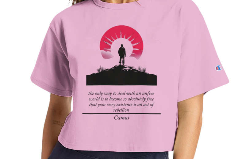Camus Stand Free Cropped T-Shirt